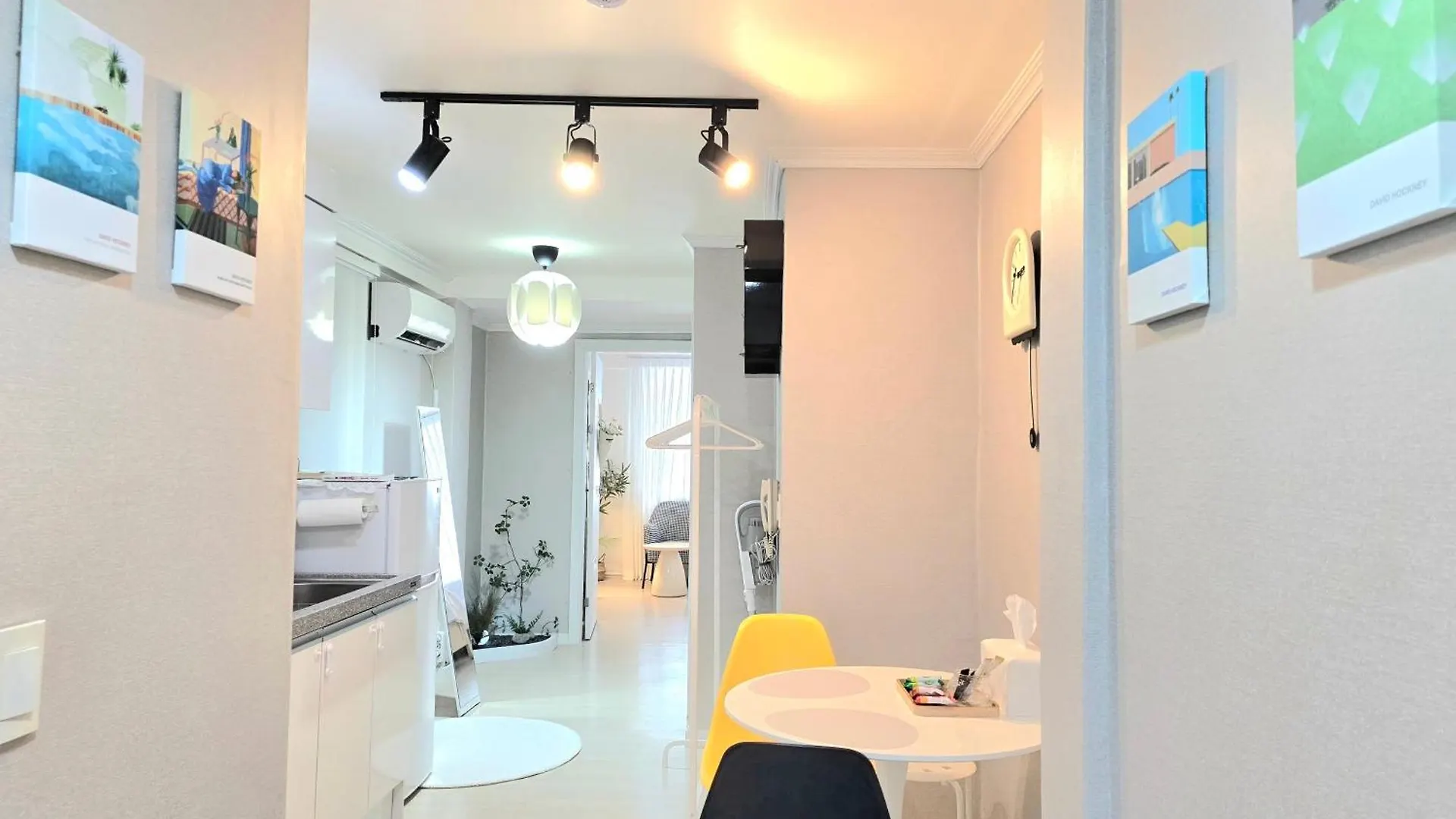 Apartment Rinn Stay - Bongcheon Station, Seoul National Uni, Airport Bus South Korea