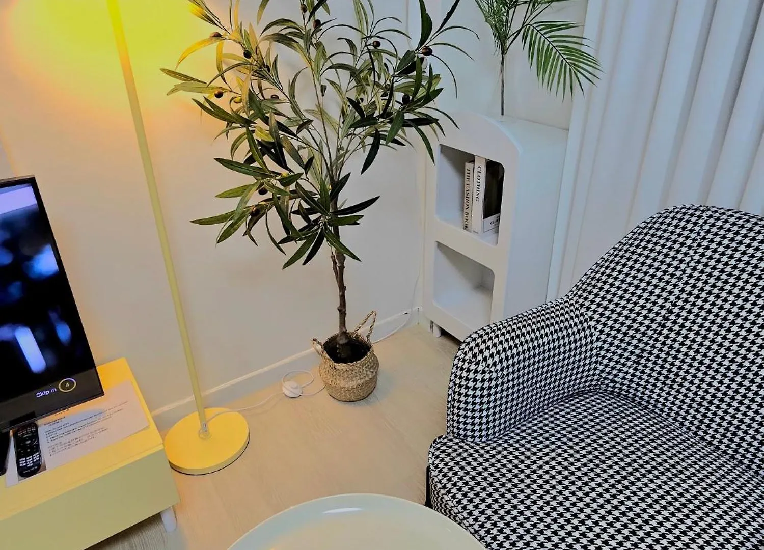 Apartment Rinn Stay - Bongcheon Station, Seoul National Uni, Airport Bus