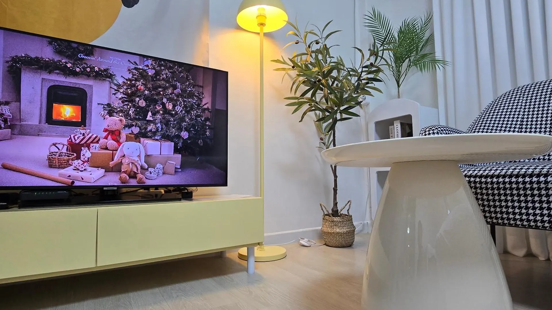Apartment Rinn Stay - Bongcheon Station, Seoul National Uni, Airport Bus